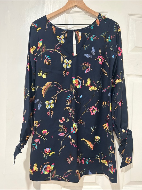 Abercrombie & Fitch Dresses & Skirts - Women’s Navy Floral Long-Sleeve Dress